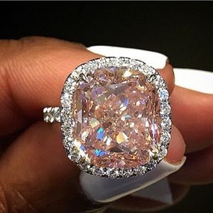 Meet your Posher, AQ